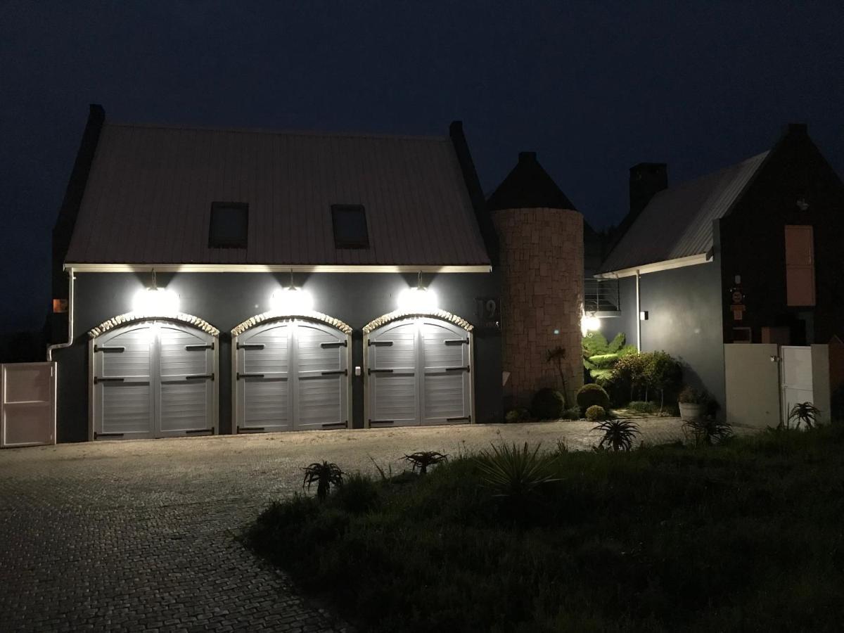 La Maison Bleue, Luxury Self-catering Villa. Langebaan
