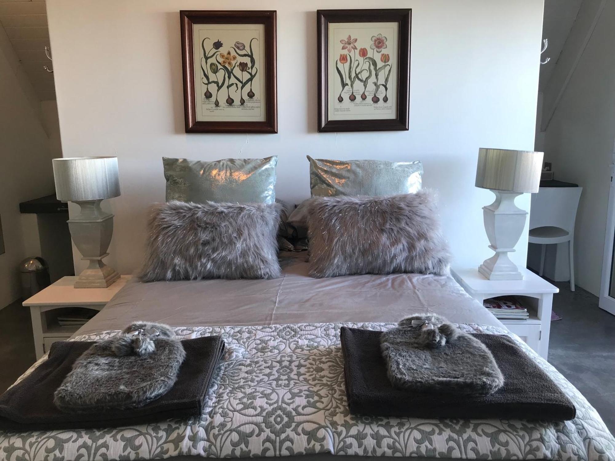 La Maison Bleue, Luxury Self-catering Villa. Villa Langebaan