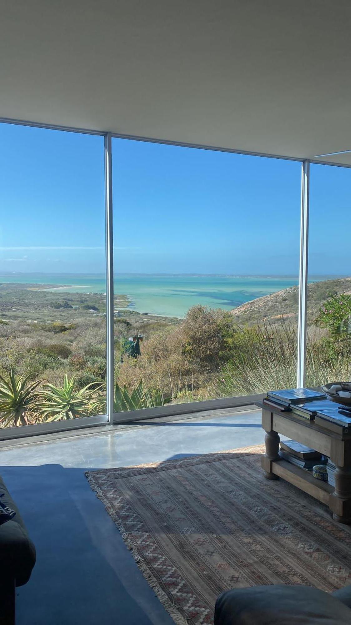La Maison Bleue, Luxury Self-catering Villa. Villa Langebaan